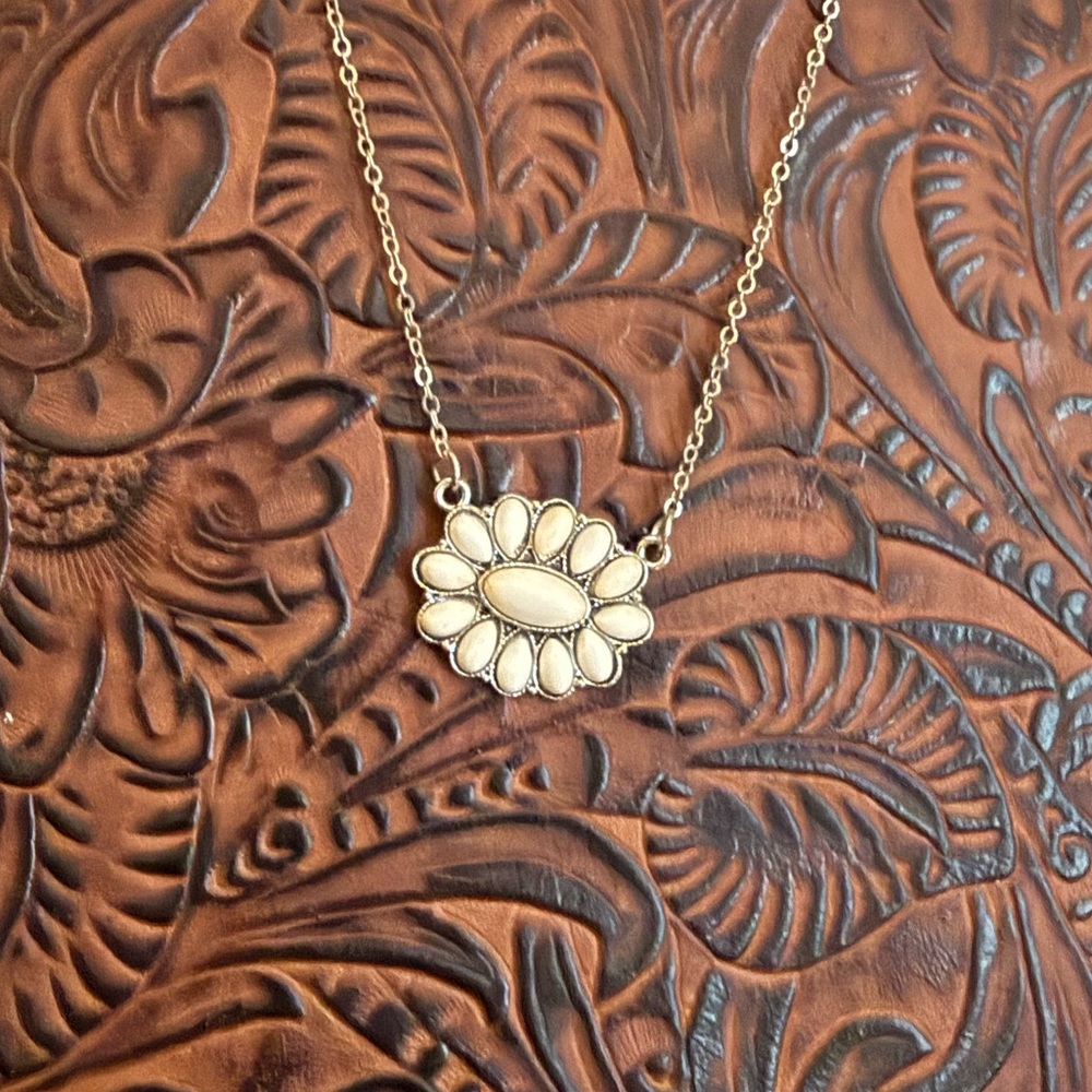 FAUX Delicate White Petal Pendant Necklace - Classic Floral Design